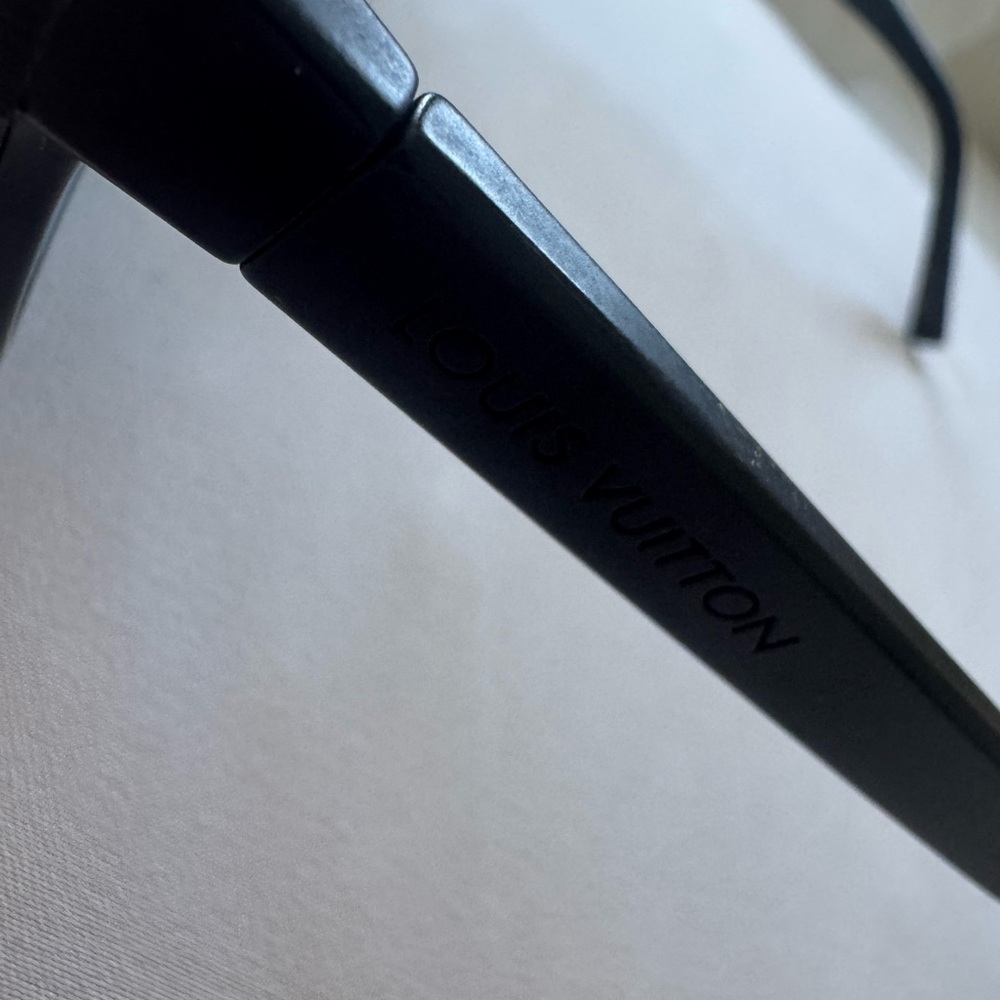 Louis Vuitton Black Monogram Shield Sunglasses - Picture 4 of 4